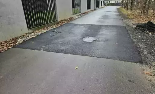 Zdjęcie do Bieżące utrzymanie dr&oacute;g &ndash; efekty pierwszych napraw
