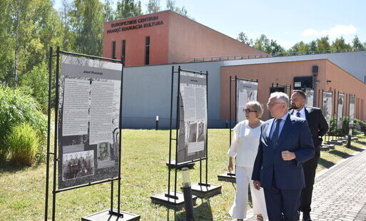 Wizyta chargé d’affaires RP w RFN Jana Tombińskiego na Stalagu VIII A