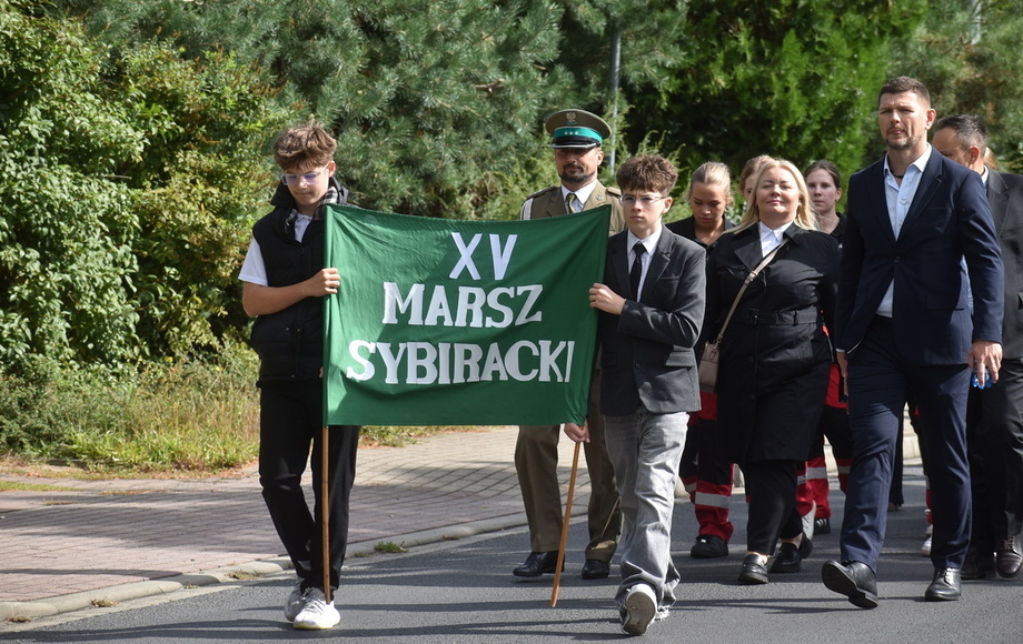 XV Marsz Pamięci Sybiraków przeszedł z Jerzmanek do Pomnika Sybiraka w Zgorzelcu